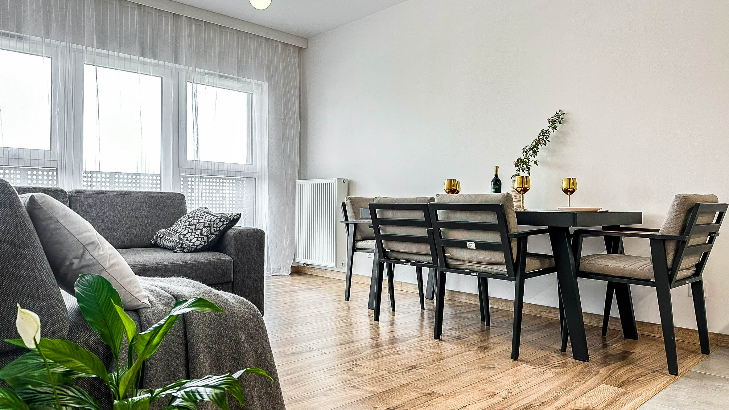 WYNAJĘTE!! Nowoczesne mieszkanie 3 pokojowe + 2 miejsca postojowe naziemne