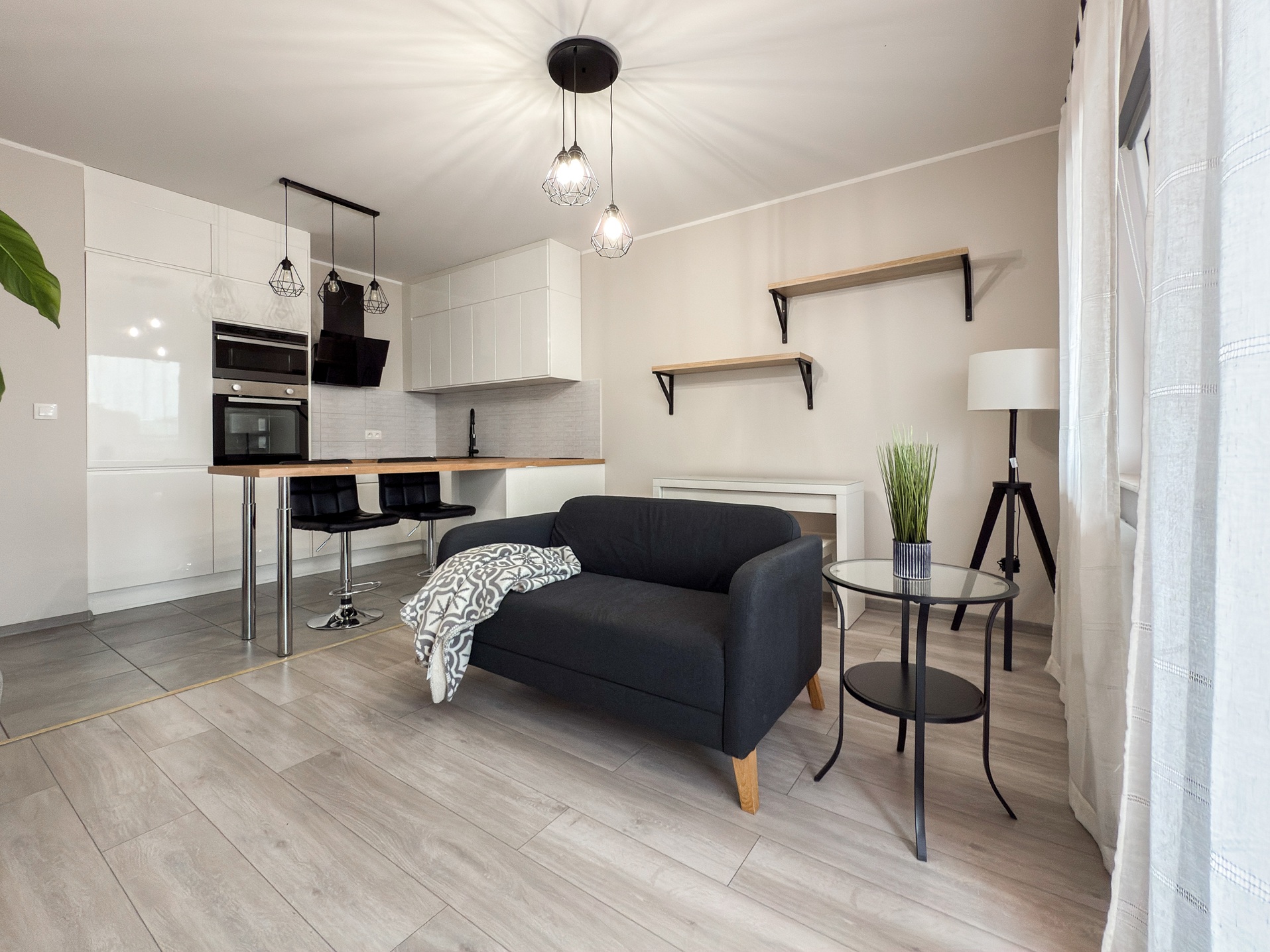 Do wynajęcia! Nowoczesne 2-pokojowe mieszkanie z balkonem, nowy blok, Winogrady